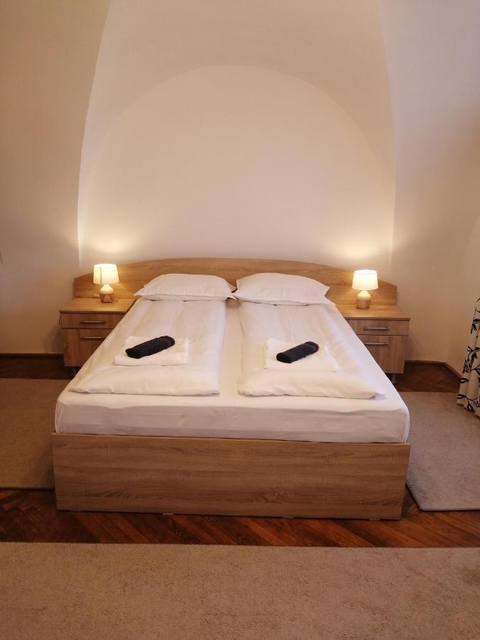 Ferienwohnung Enjoy Hermannstadt Zimmer foto