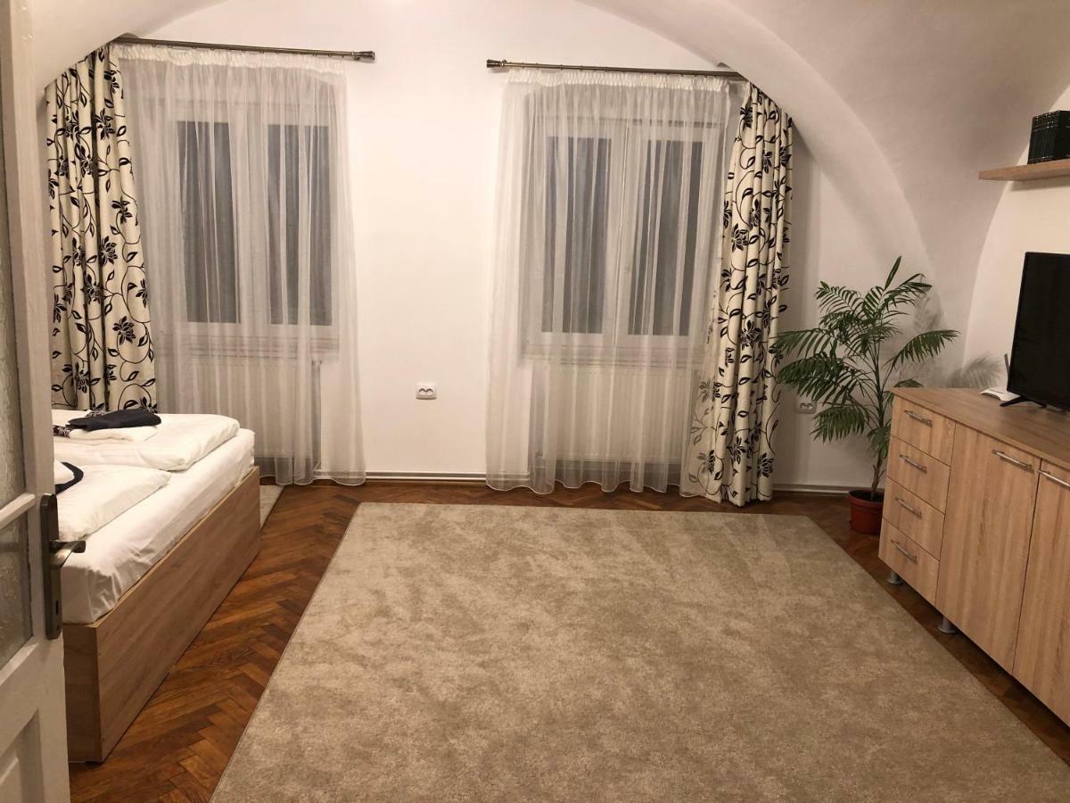 Ferienwohnung Enjoy Hermannstadt Exterior foto